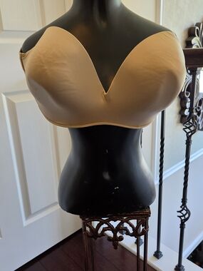 Cacique Beige Strapless Plunge Bra